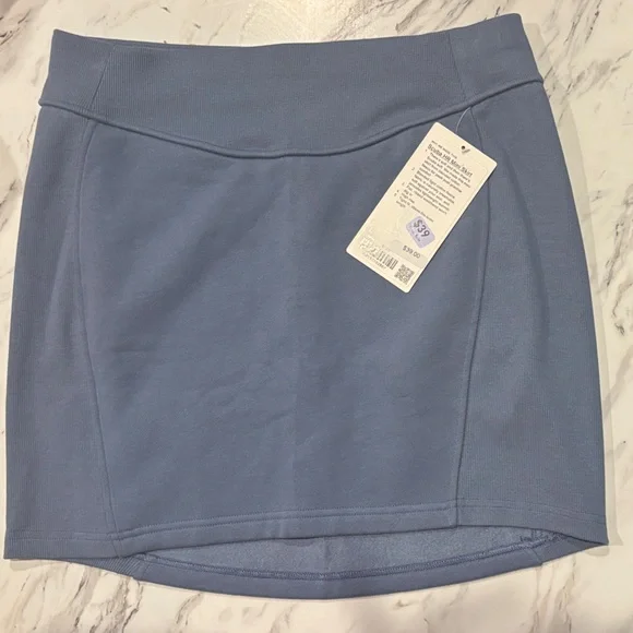 lululemon athletica High-Low Blue Skirt - Picture 2 of 5